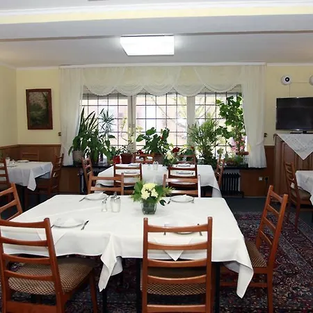 Haus Isenburg Guest house