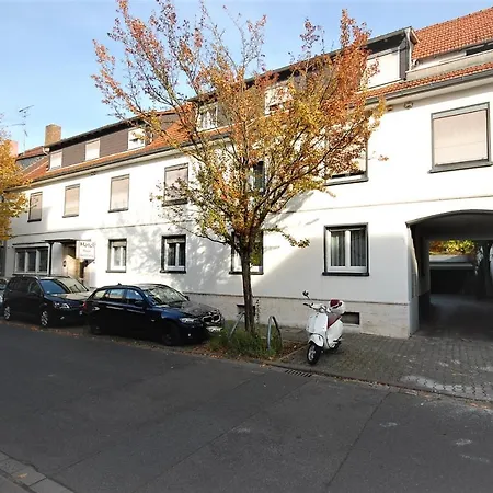 Haus Isenburg Penzion Neu-Isenburg