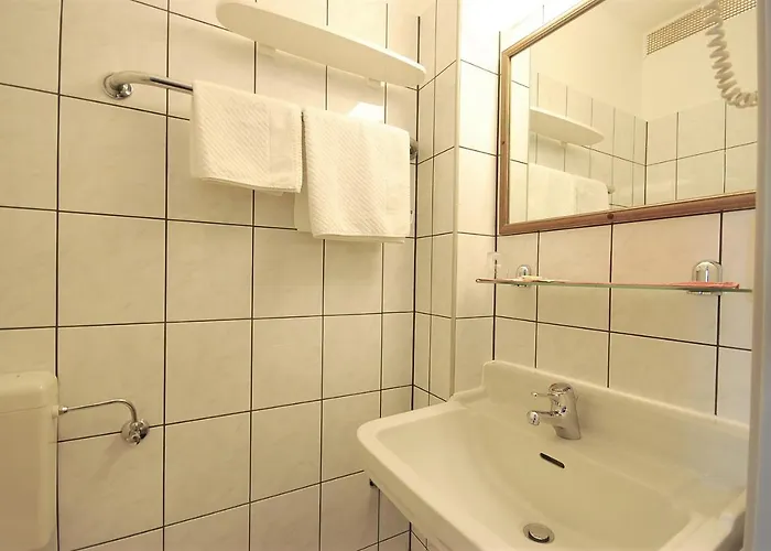 Guest house Haus Isenburg 3*