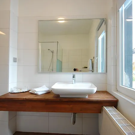 Haus Isenburg 3*