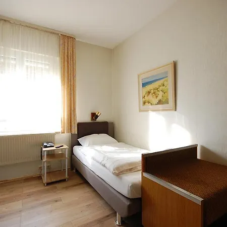 Haus Isenburg Affittacamere 3*