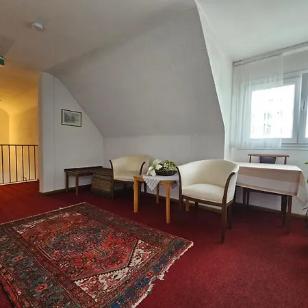 Haus Isenburg Affittacamere Neu-Isenburg