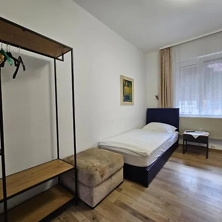 Haus Isenburg Affittacamere 3*